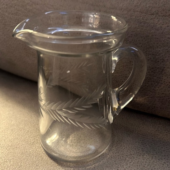$10 sale Vintage Small Clear Glass Pitcher Sunflower Etched 4.25" manufactbflaws - Picture 1 of 12